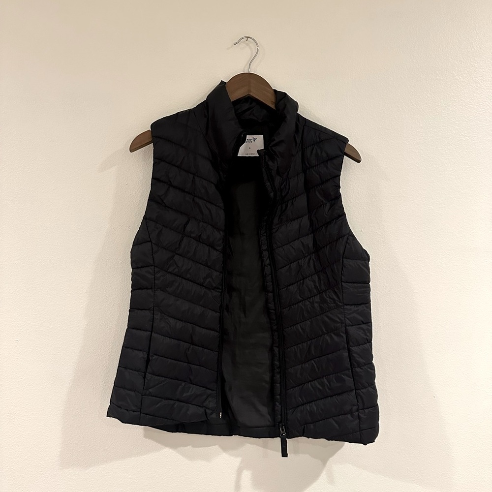 Women’s black puffer vest